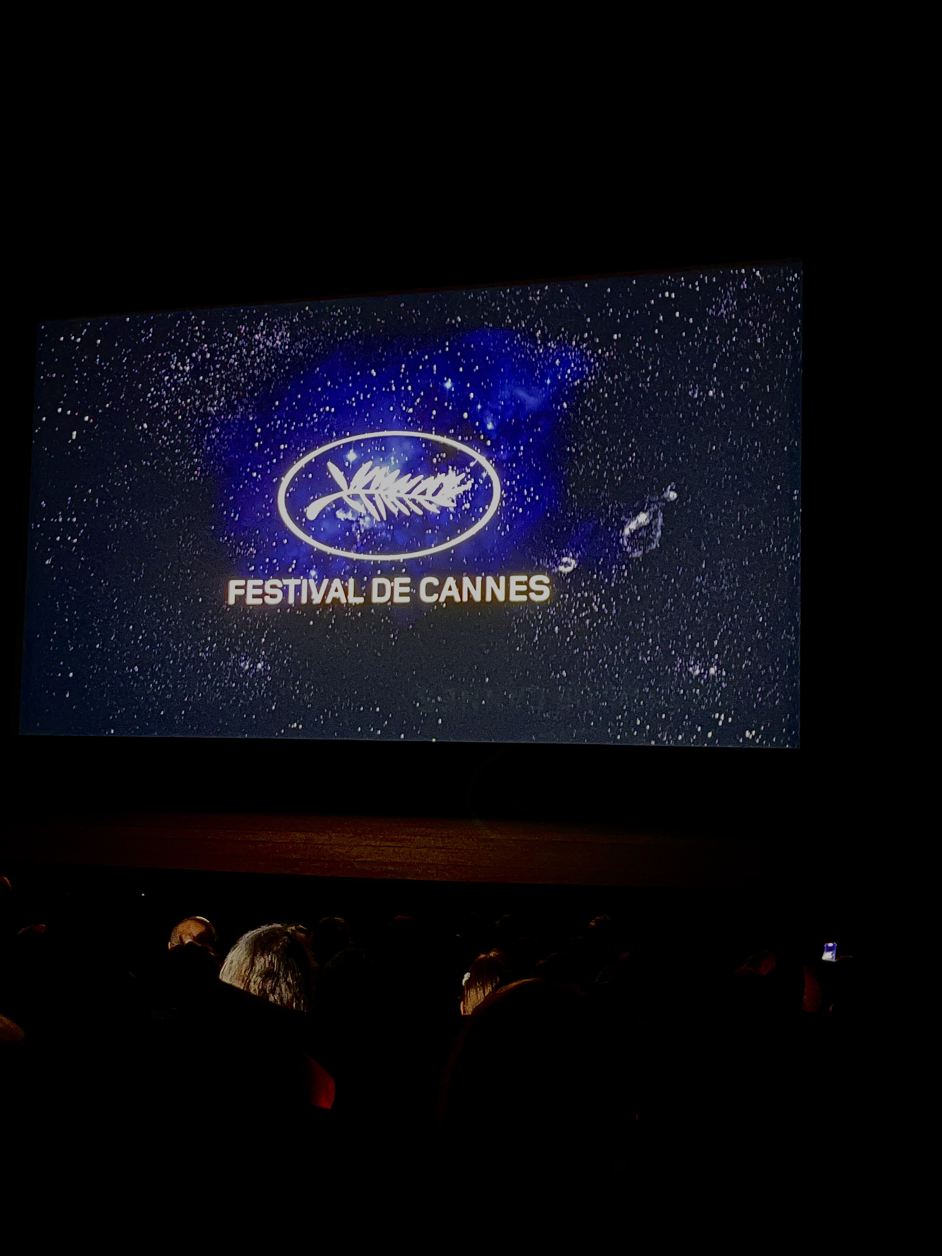 Écran géant salle cinéma